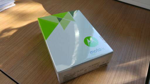 Das Moto X Play in Originalverpackung (Foto: Autor)