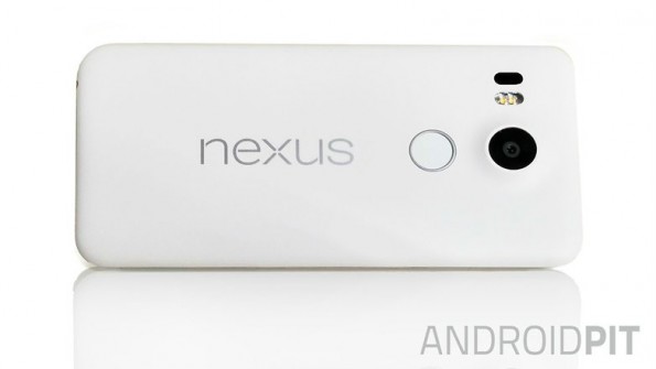 Dieses Bild soll das Nexus 5 in seinem finalen Design zeigen. (Foto: AndroidPit)