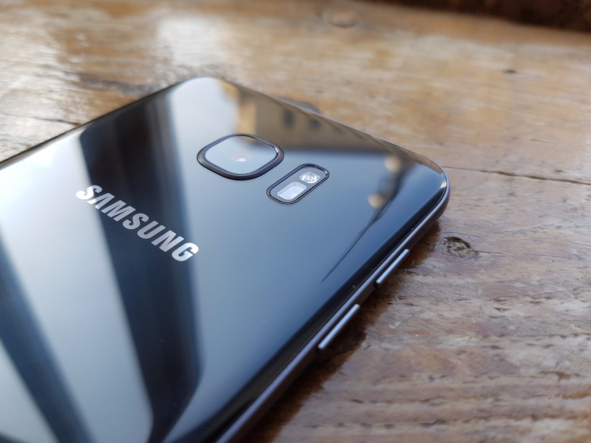 Samsung Galaxy S7 mini: 4,6-Zoll-Smartphone als Konkurrenz zum iPhone SE in  Arbeit