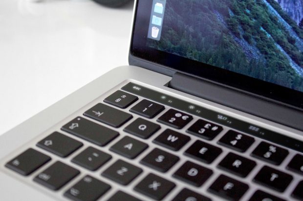 Mockup: OLED-Leiste des MacBook Pro (2016). (Bild: CultofMac)