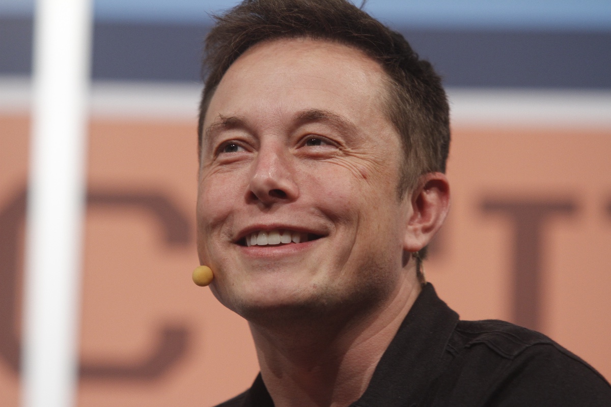 „Tesla Short Shorts“: Elon Musk verkauft Hotpants