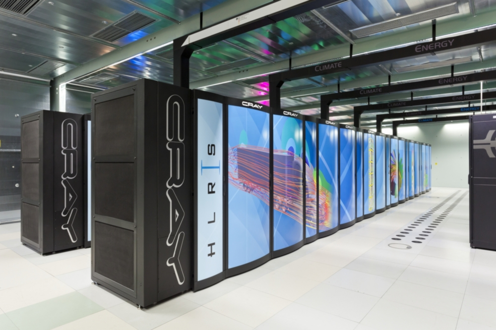 Hawk: Neuer Supercomputer geht in Stuttgart ans Netz