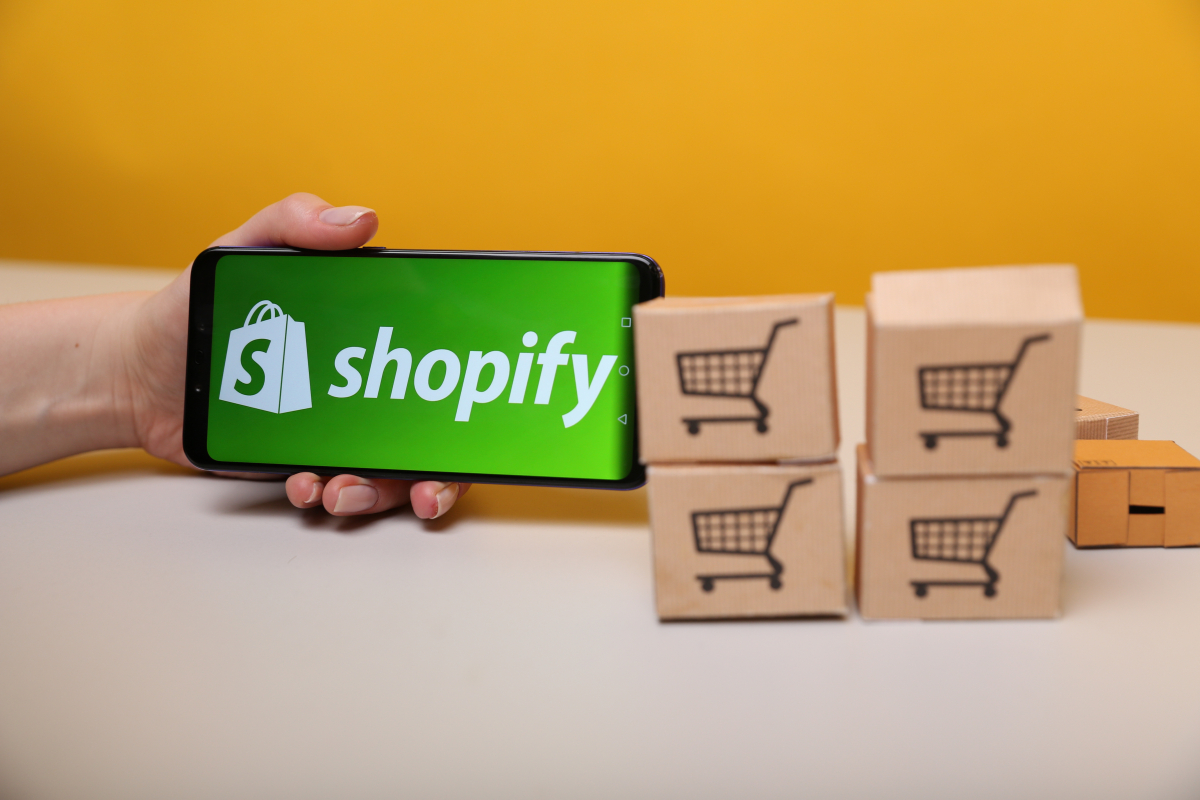 Shopify will mit „Translate and Adapt“ grenzüberschreitende Transaktionen erleichtern