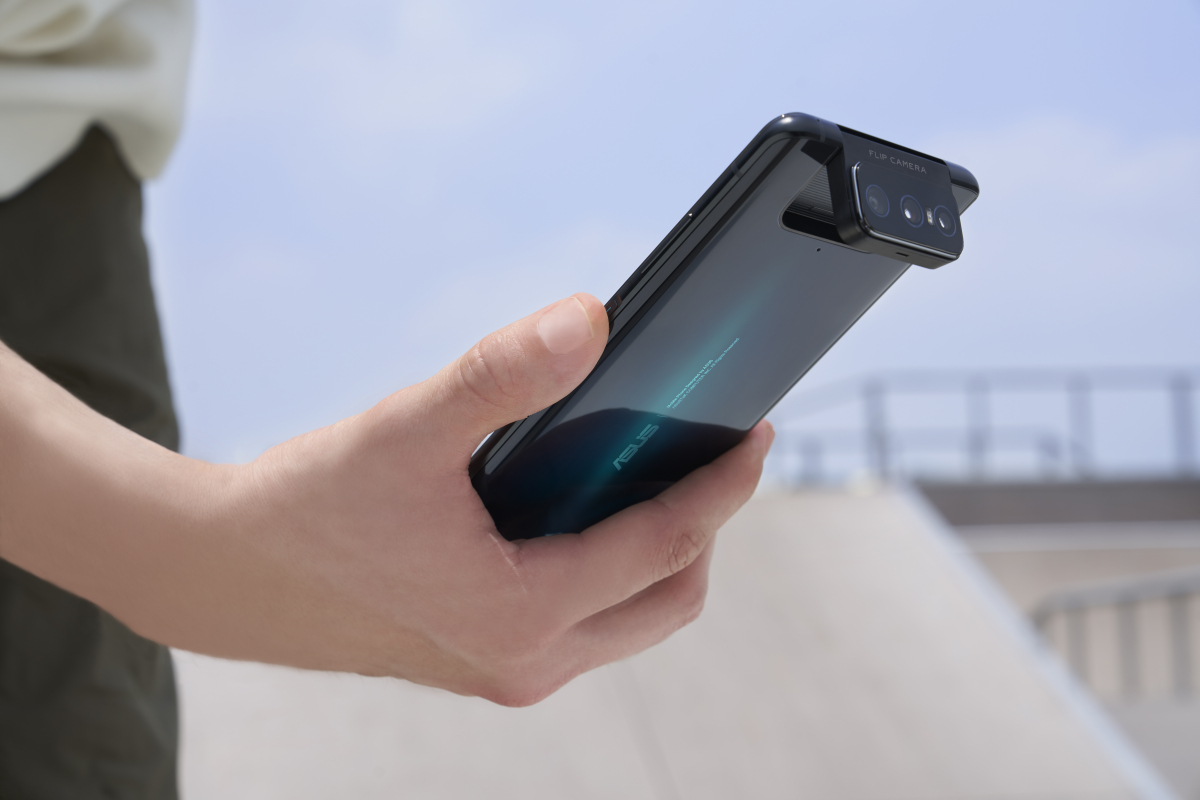 Asus bringt Zenfone 7 und 7 Pro mit Flip-Dreifachkamera nach Deutschland