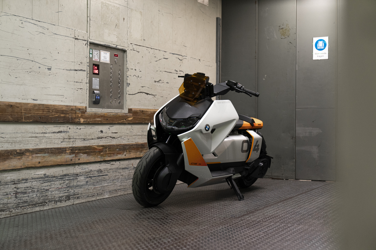 Motorrad Definition CE 04: Das ist BMWs seriennahes Elektromotorrad
