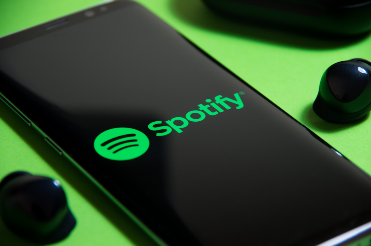 Interactive podcasts: Spotify gets polls and Q & As thumbnail