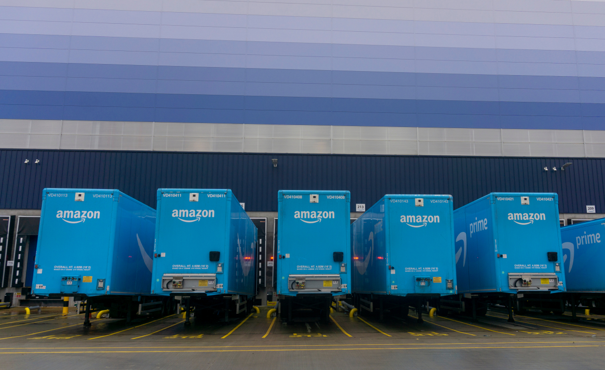 Amazon setzt auf selbstfahrende Lastwagen