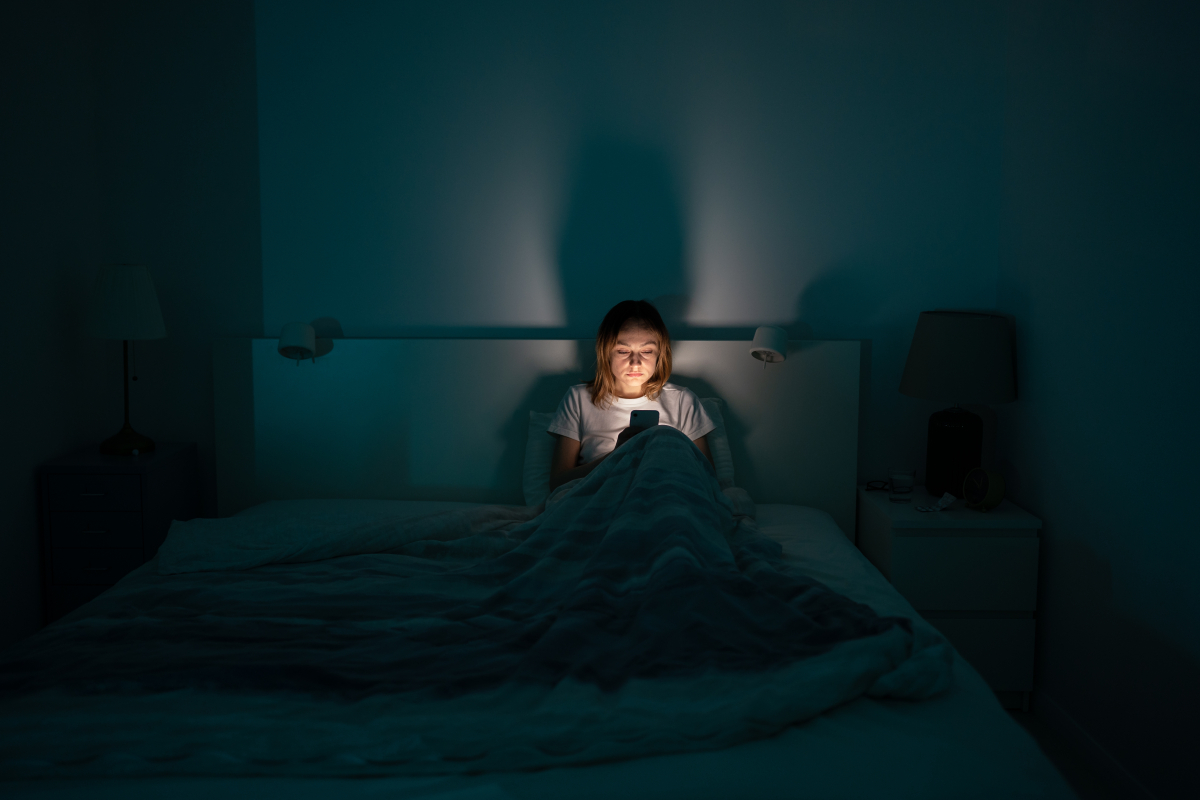 Revenge-Bedtime-Prokrastination: Wieso du trotz Müdigkeit nicht ins Bett  gehst und was du tun kannst