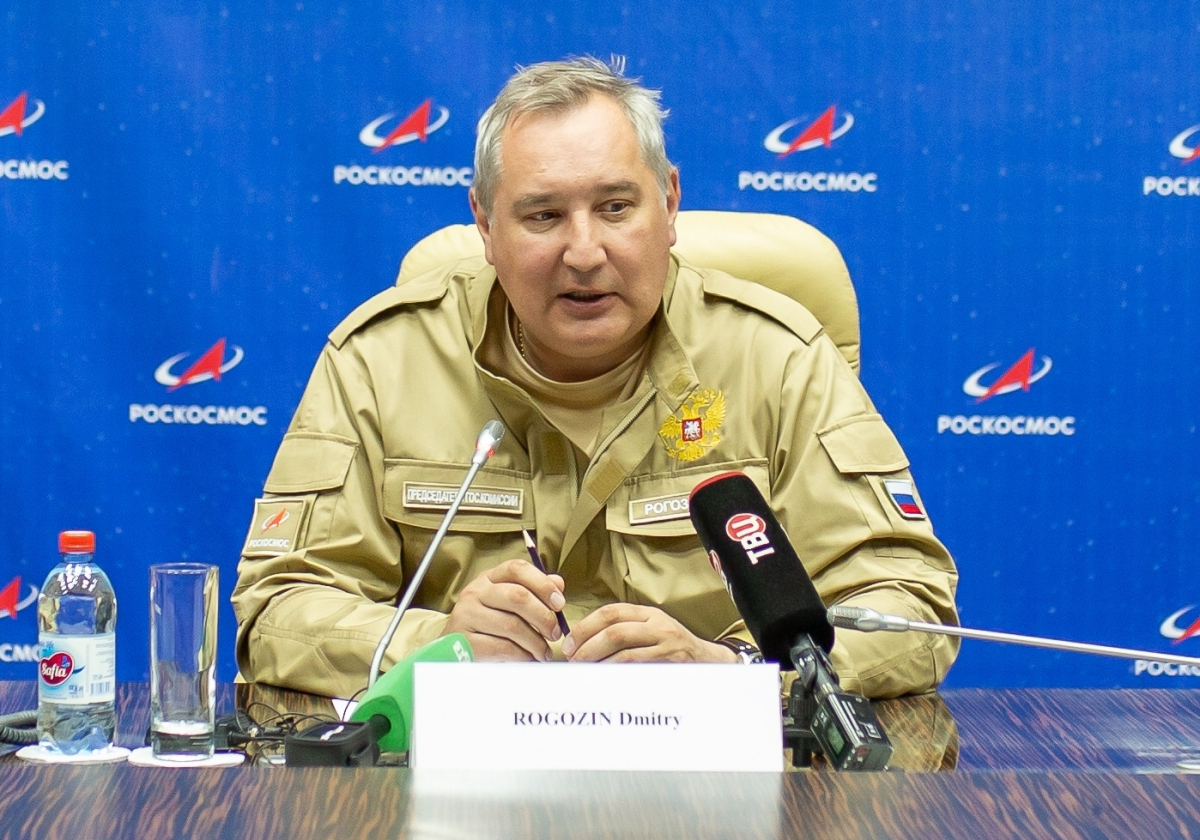Americans have never been to the moon – claims ex-Rokosmos boss Rogozin