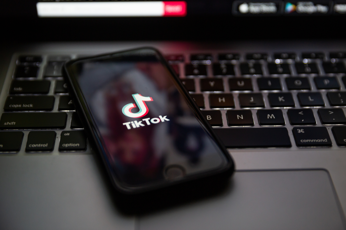 Content theft, bot armies and death switches: serious allegations against Tiktok
