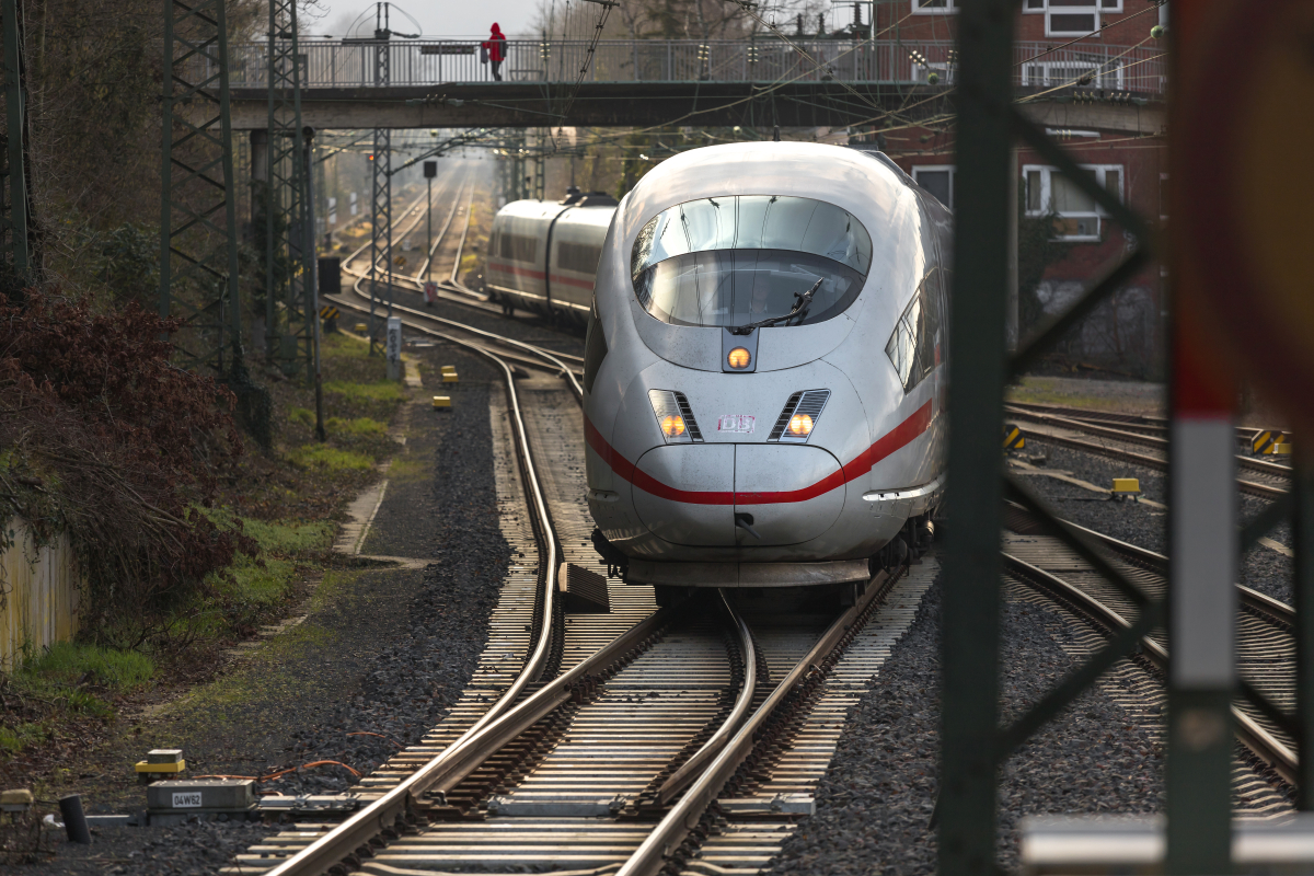 Geld für moderne Schienen: Deutsche Bahn und Verkehrsministerium erhöhen Milliardenfinanzierung