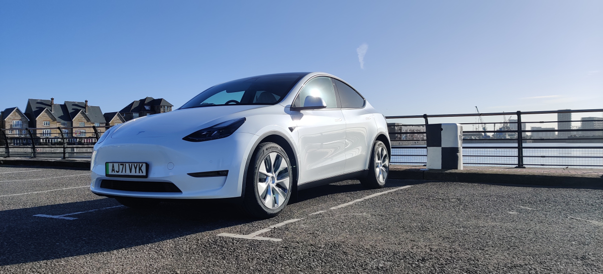 Full Self-Driving: Tesla muss 360.000 Fahrzeuge mit Update versorgen