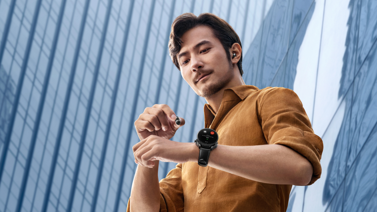 Huawei shop watch news