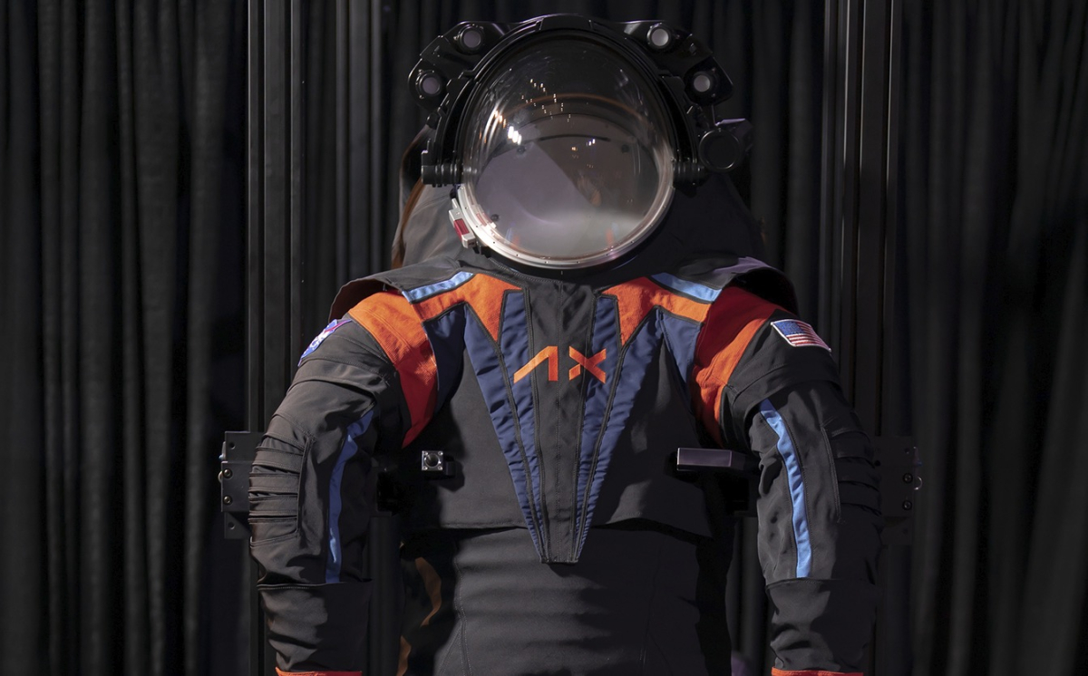 The Artemis astronauts are supposed to wear this space suit to walk on the moon
