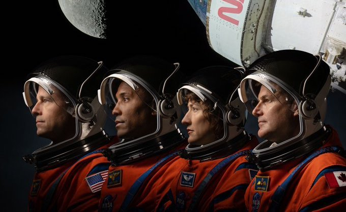 These 3 men and 1 woman will fly to the moon in 2024