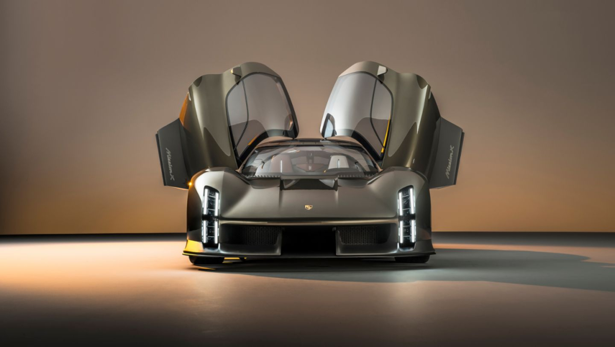 Porsche Mission X: Electric hypercar with gullwing doors
