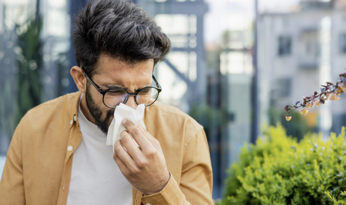 Pollenflug und Leistungsfähigkeit: Neue Studie enthüllt überraschende Auswirkungen auf Allergiker